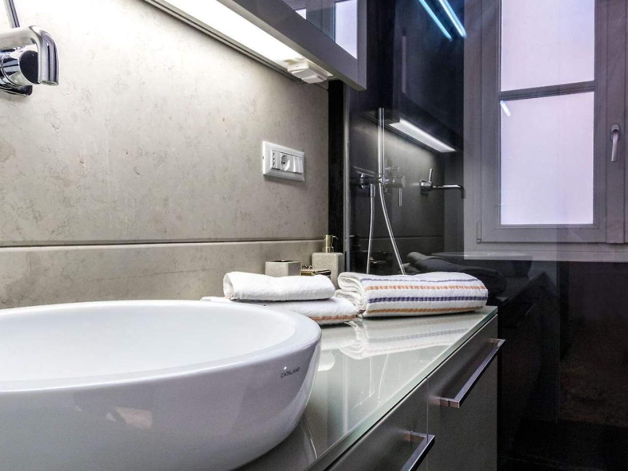 Joivy Superb 1Bed Apt In Brera Milan Luaran gambar